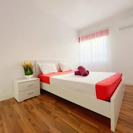 Apartman 2 Bedroom Terrace And Pool Ajía Nápa